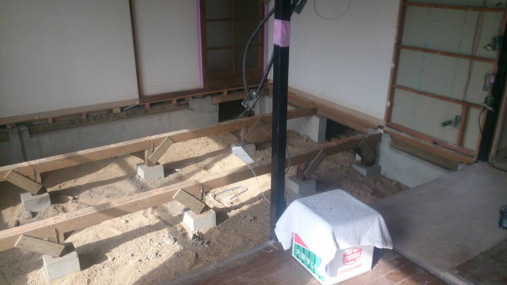 早島町リフォーム工事　解体中の写真①
