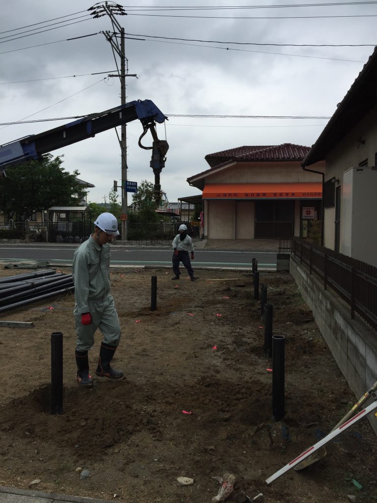 早島町店舗工事　杭工事の写真①